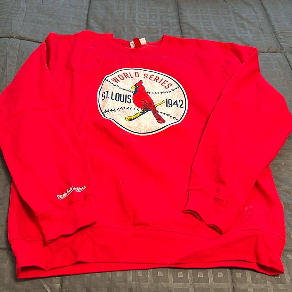 Men’s cardinal sweatshirt